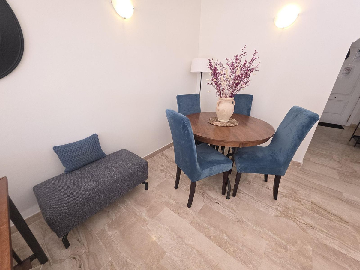 Se vende Apartamento Planta Media de 2 dormitorios en Costa Del Sol, Málaga, España