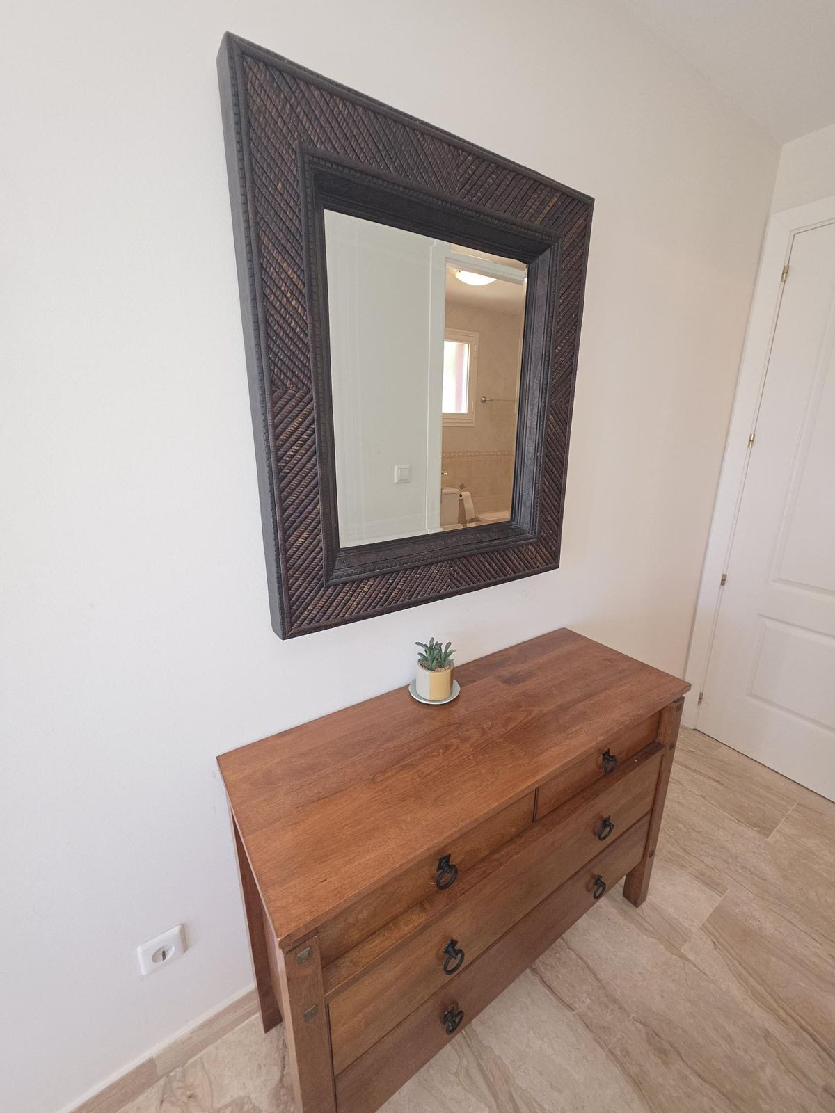 Se vende Apartamento Planta Media de 2 dormitorios en Costa Del Sol, Málaga, España