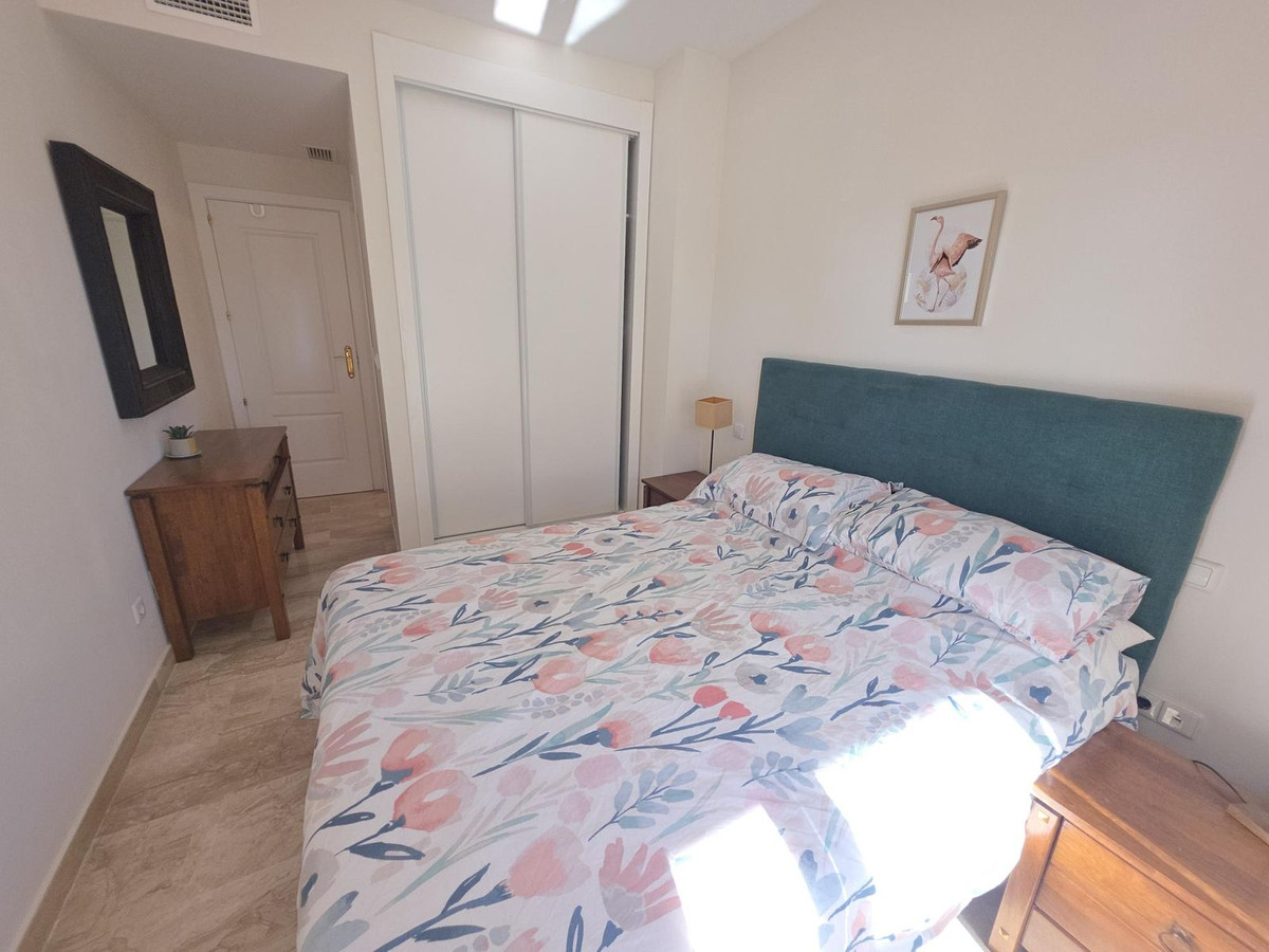 Se vende Apartamento Planta Media de 2 dormitorios en Costa Del Sol, Málaga, España