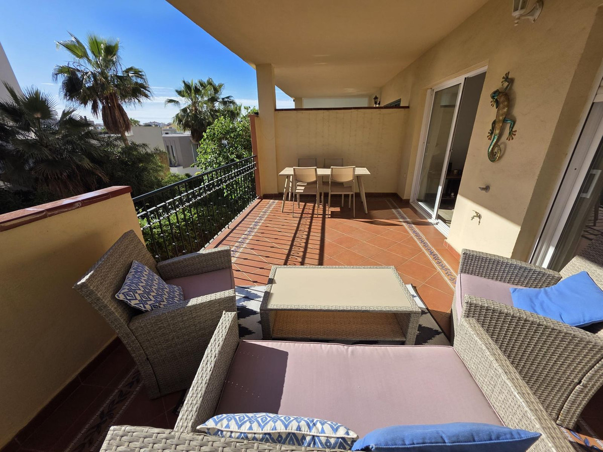 Se vende Apartamento Planta Media de 2 dormitorios en Costa Del Sol, Málaga, España