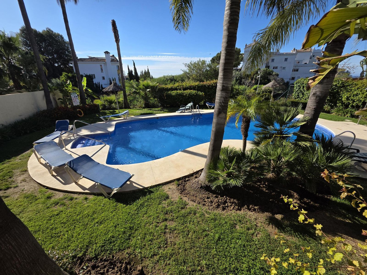 Se vende Apartamento Planta Media de 2 dormitorios en Costa Del Sol, Málaga, España