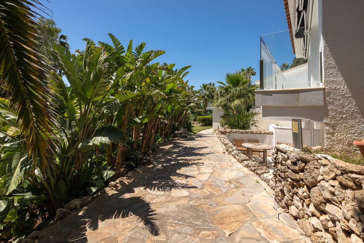 Se vende Villa - Chalet de 7 dormitorios en Costa Del Sol, Málaga, España