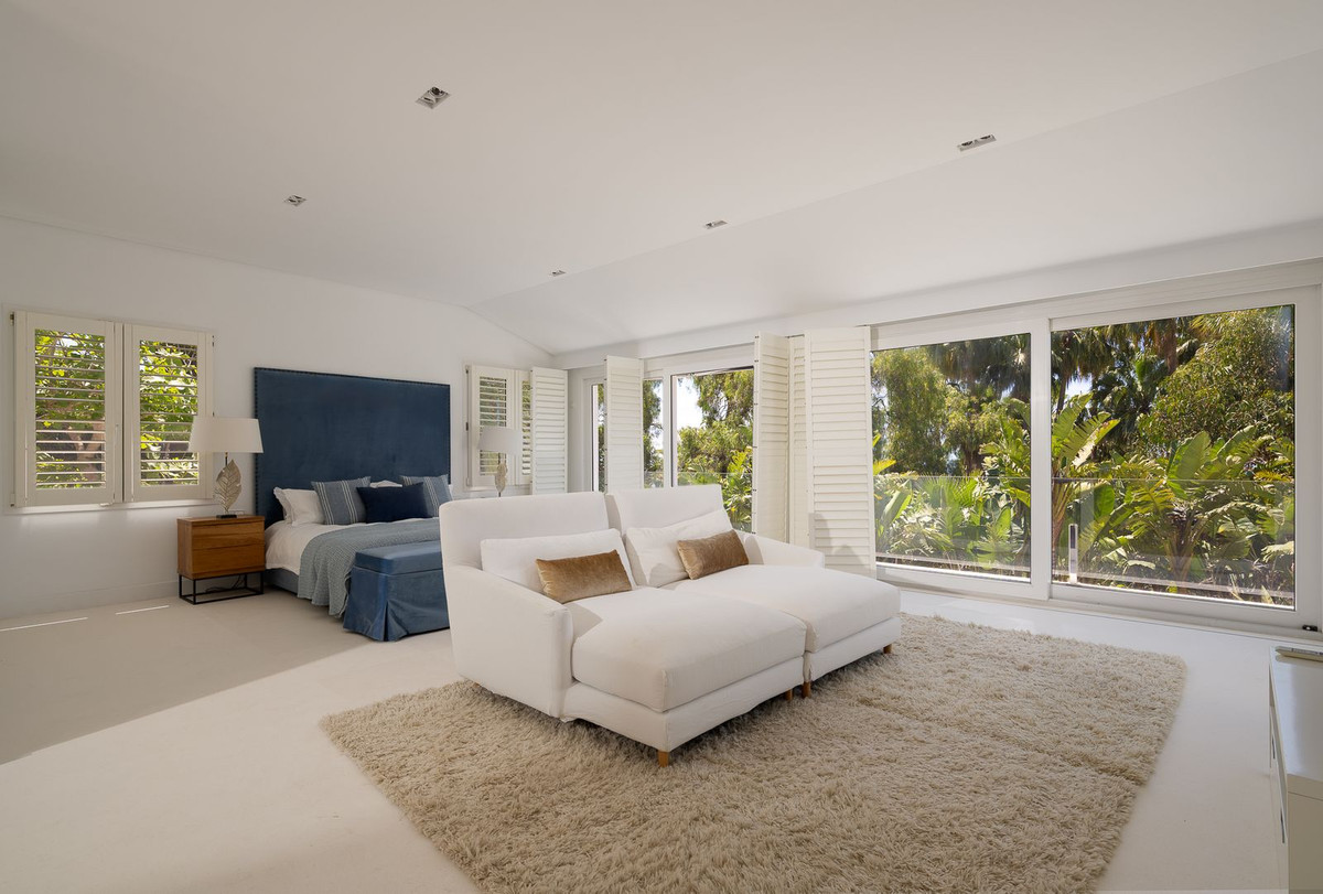 Se vende Villa - Chalet de 7 dormitorios en Costa Del Sol, Málaga, España