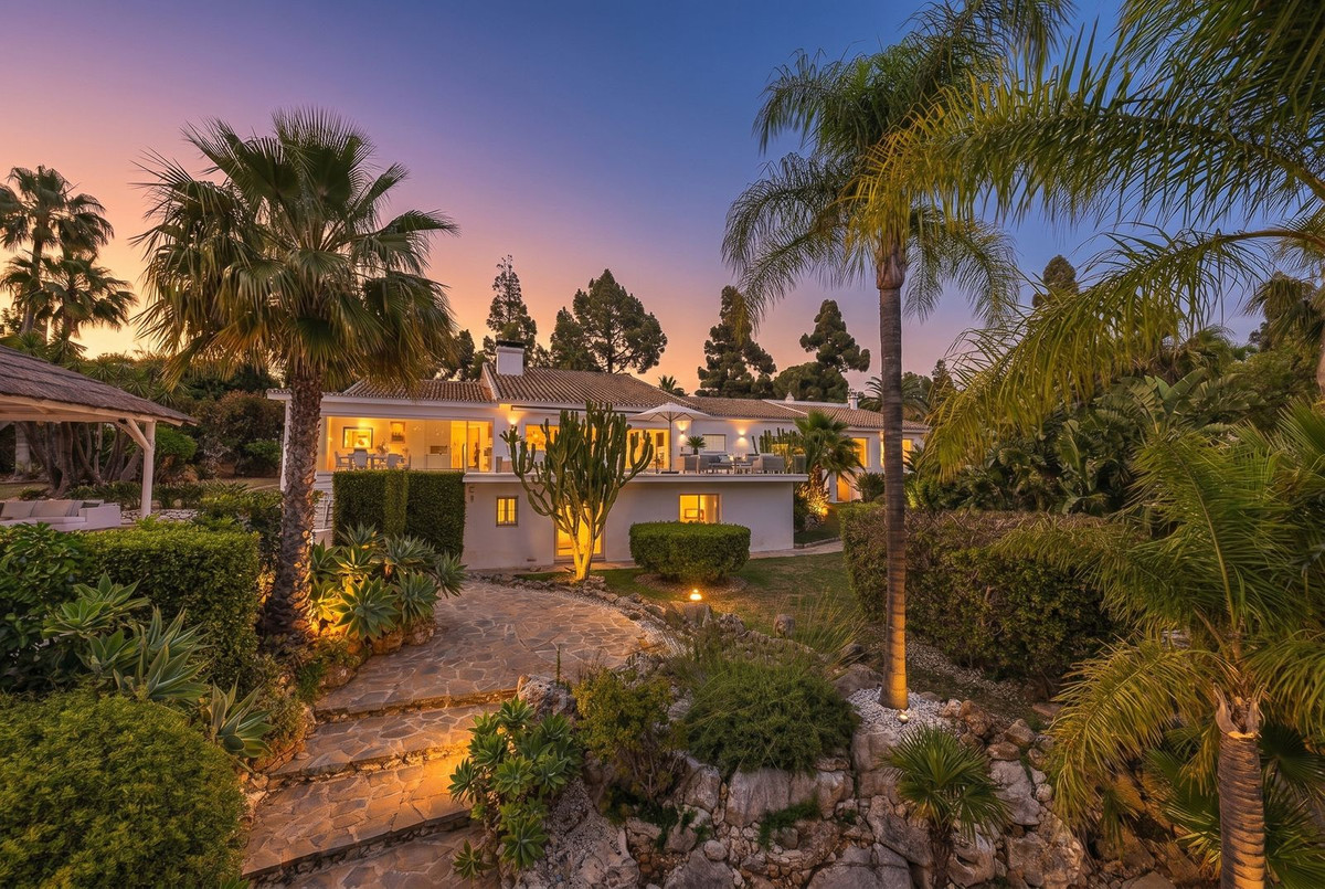 Se vende Villa - Chalet de 7 dormitorios en Costa Del Sol, Málaga, España