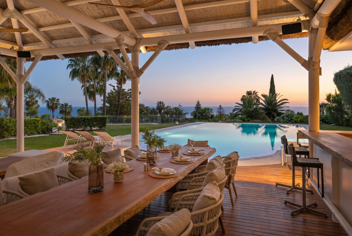 Se vende Villa - Chalet de 7 dormitorios en Costa Del Sol, Málaga, España