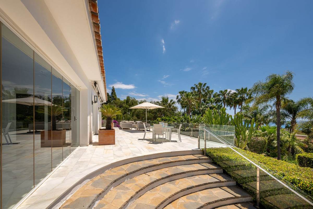 Se vende Villa - Chalet de 7 dormitorios en Costa Del Sol, Málaga, España