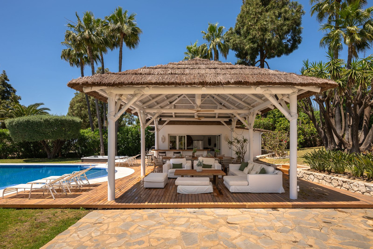 Se vende Villa - Chalet de 7 dormitorios en Costa Del Sol, Málaga, España