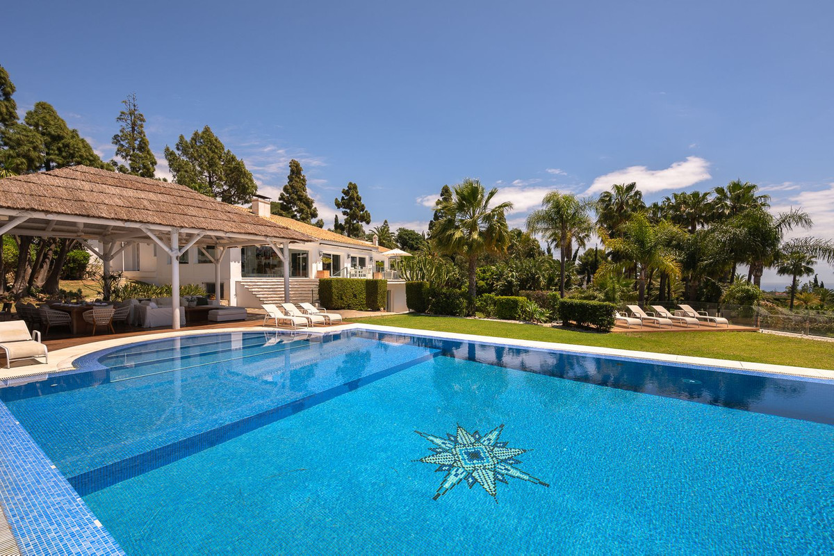Se vende Villa - Chalet de 7 dormitorios en Costa Del Sol, Málaga, España