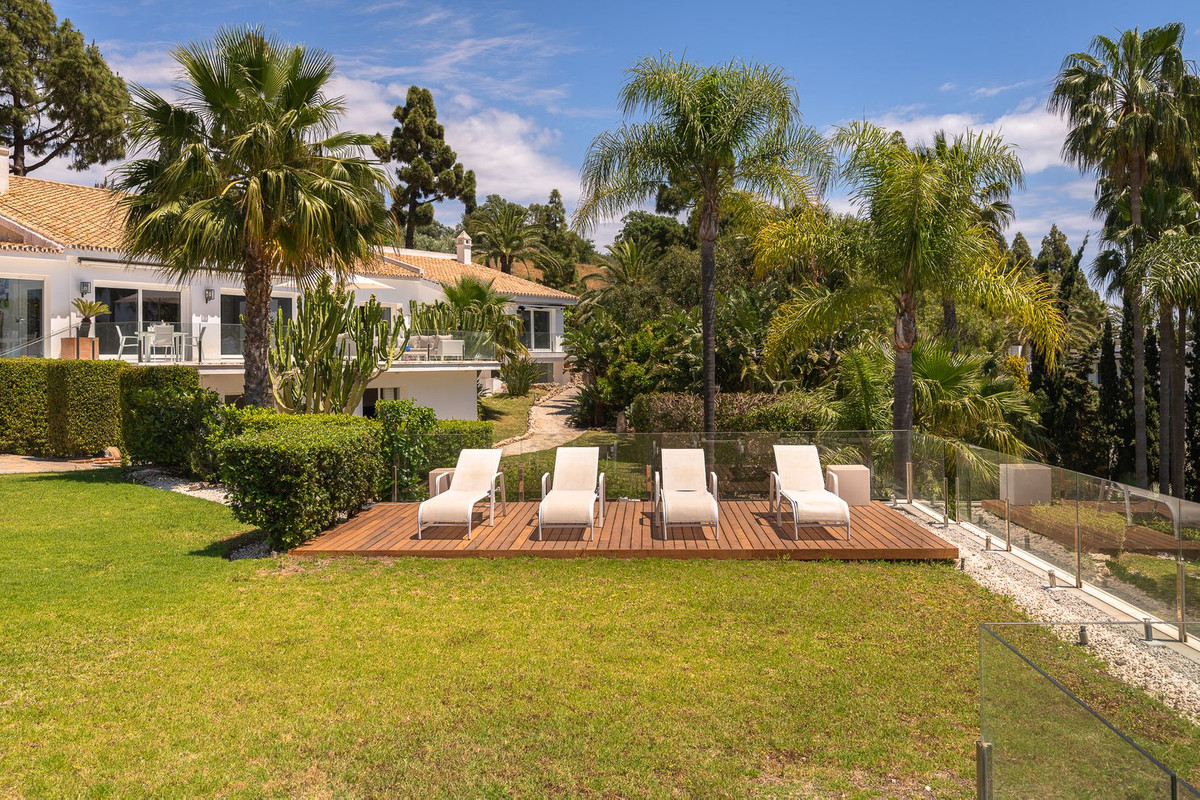Se vende Villa - Chalet de 7 dormitorios en Costa Del Sol, Málaga, España