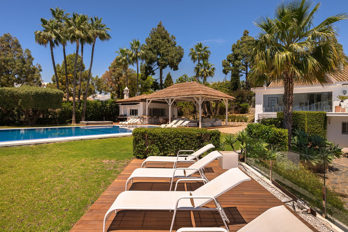 Se vende Villa - Chalet de 7 dormitorios en Costa Del Sol, Málaga, España