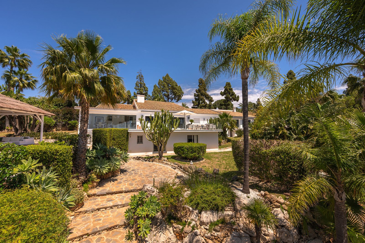 Se vende Villa - Chalet de 7 dormitorios en Costa Del Sol, Málaga, España