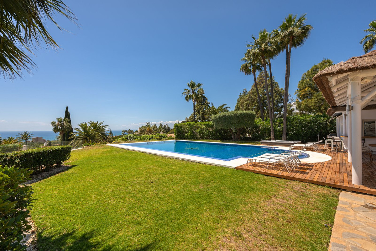Se vende Villa - Chalet de 7 dormitorios en Costa Del Sol, Málaga, España