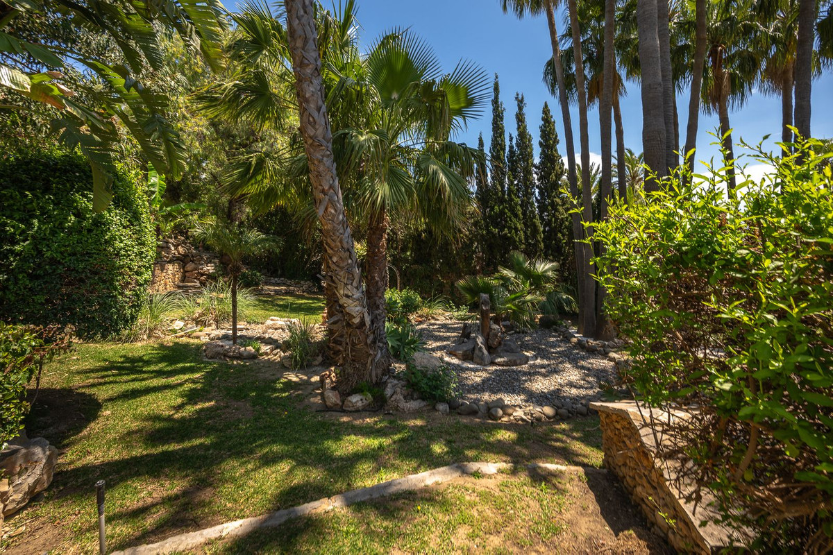 Se vende Villa - Chalet de 7 dormitorios en Costa Del Sol, Málaga, España