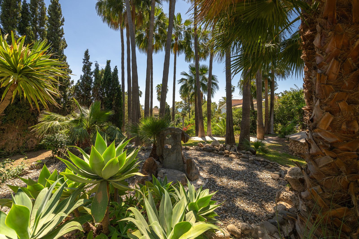 Se vende Villa - Chalet de 7 dormitorios en Costa Del Sol, Málaga, España