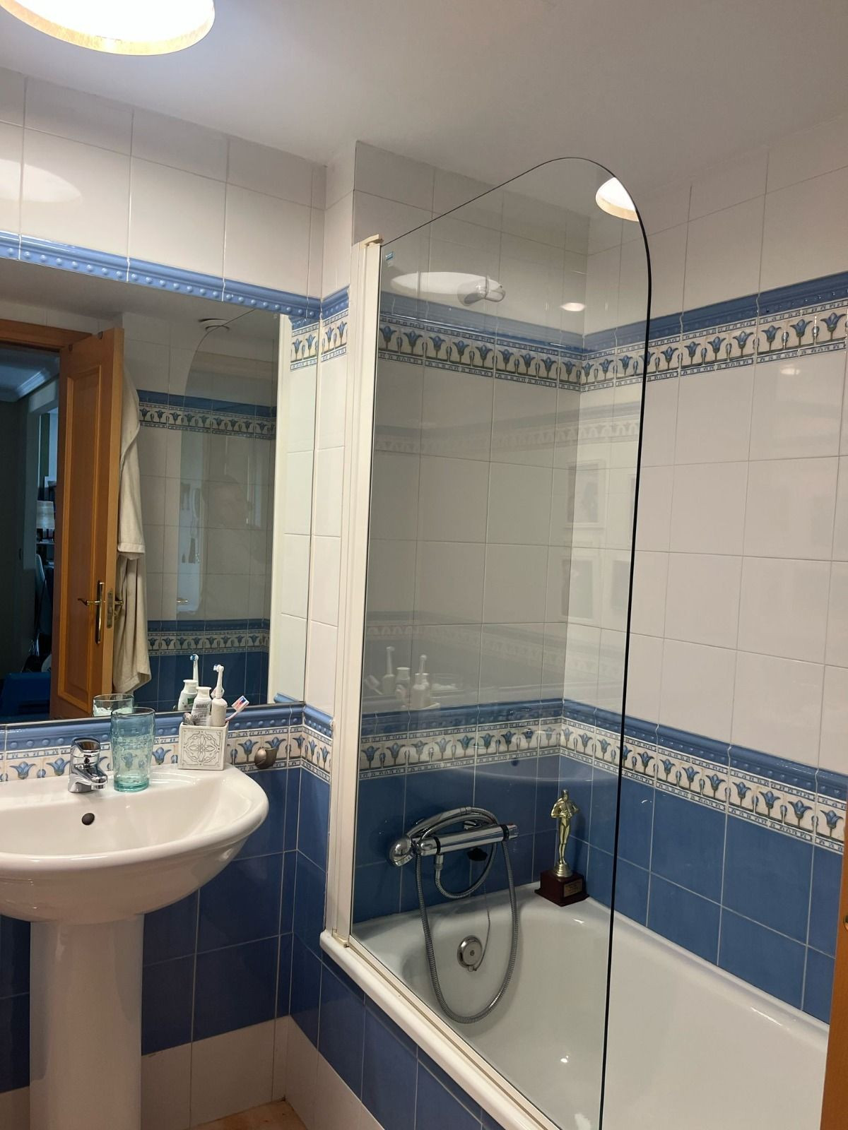 2 Bed Apartment for sale in Estepona Costa Del Sol, Málaga, Spain