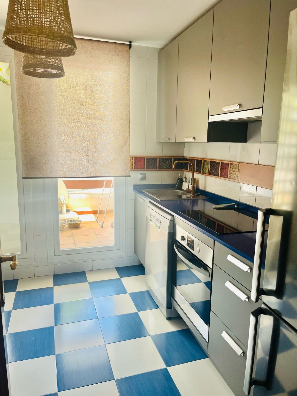 2 Bed Apartment for sale in Estepona Costa Del Sol, Málaga, Spain