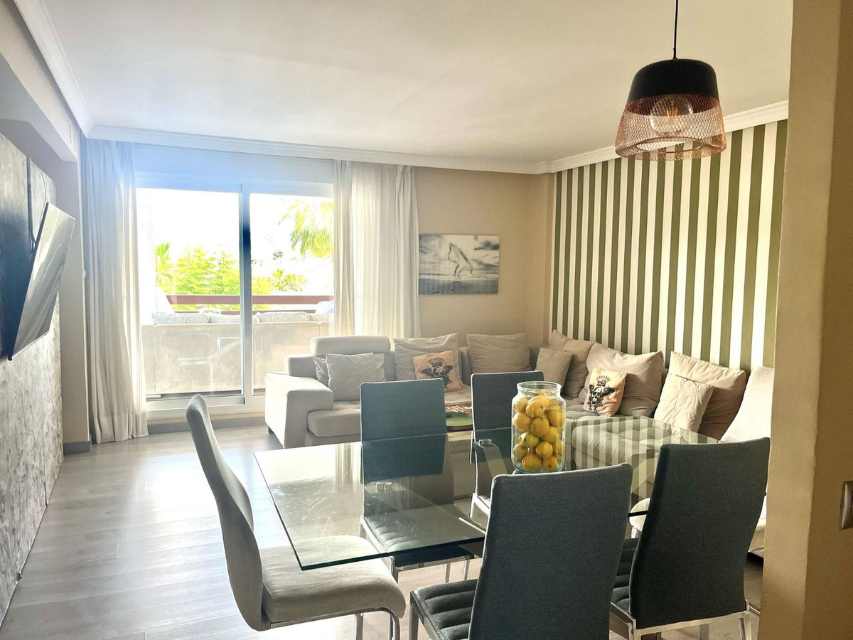 2 Bed Apartment for sale in Estepona Costa Del Sol, Málaga, Spain
