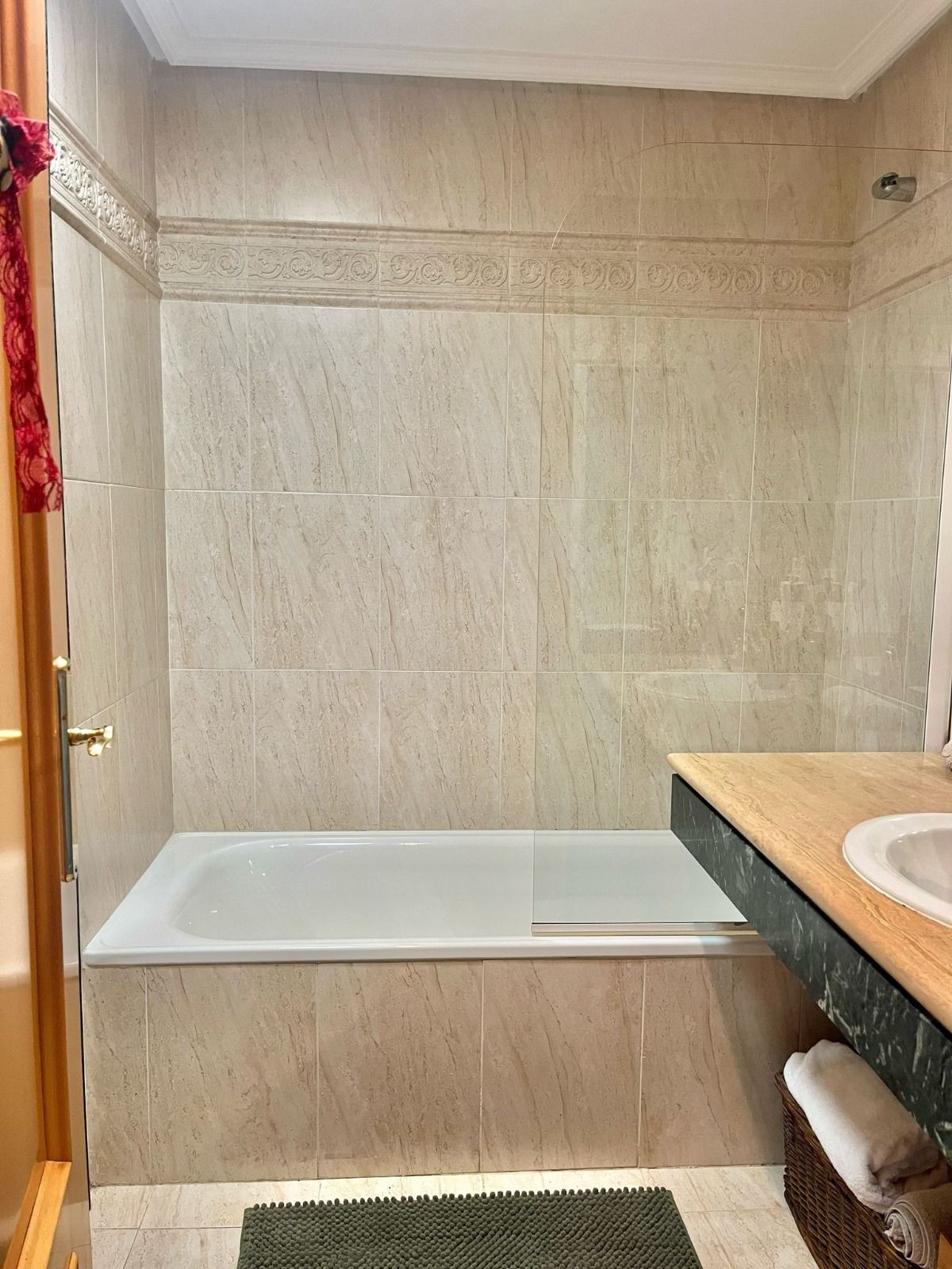 2 Bed Apartment for sale in Estepona Costa Del Sol, Málaga, Spain