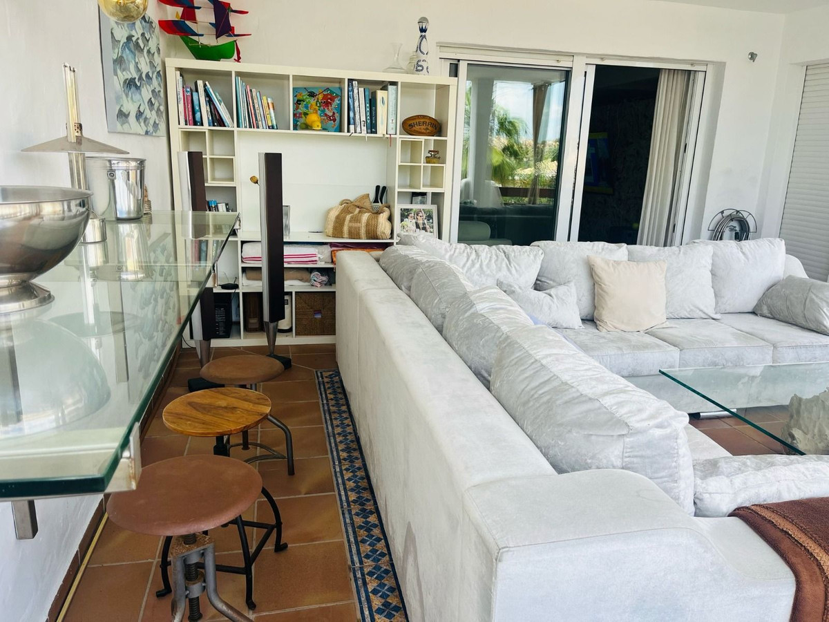 2 Bed Apartment for sale in Estepona Costa Del Sol, Málaga, Spain