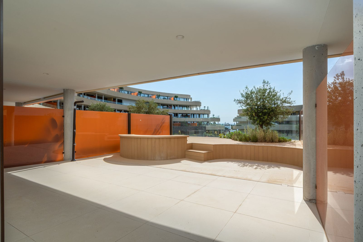 2 Bed Apartment for sale in Fuengirola Costa Del Sol, Málaga, Spain