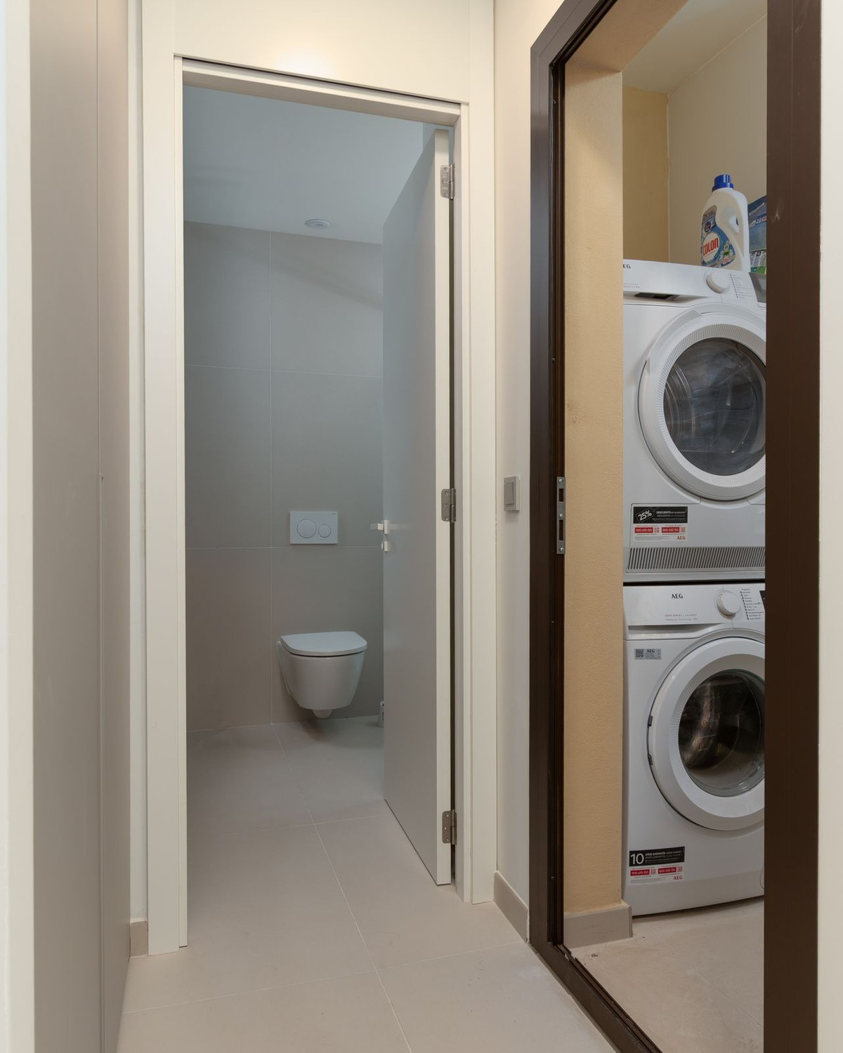 2 Bed Apartment for sale in Fuengirola Costa Del Sol, Málaga, Spain