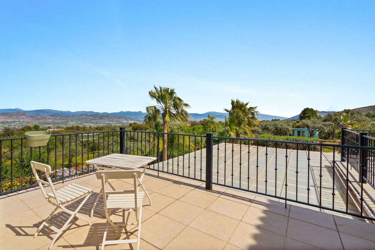 4 Bed Townhouse for sale in Alhaurín El Grande Costa Del Sol, Málaga, Spain