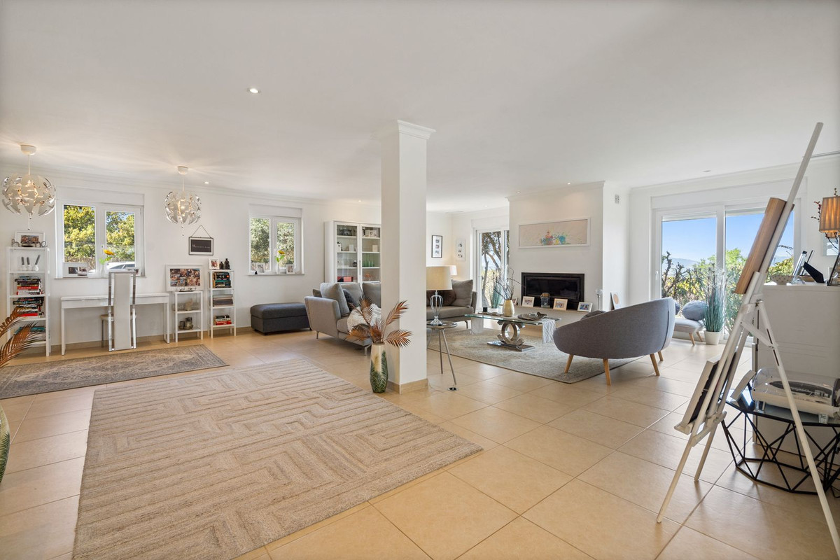 4 Bed Townhouse for sale in Alhaurín El Grande Costa Del Sol, Málaga, Spain
