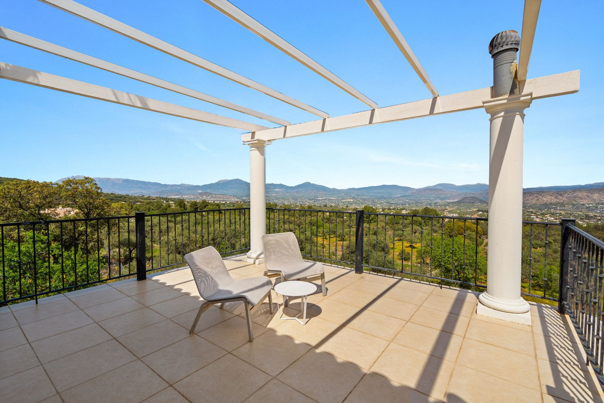4 Bed Townhouse for sale in Alhaurín El Grande Costa Del Sol, Málaga, Spain