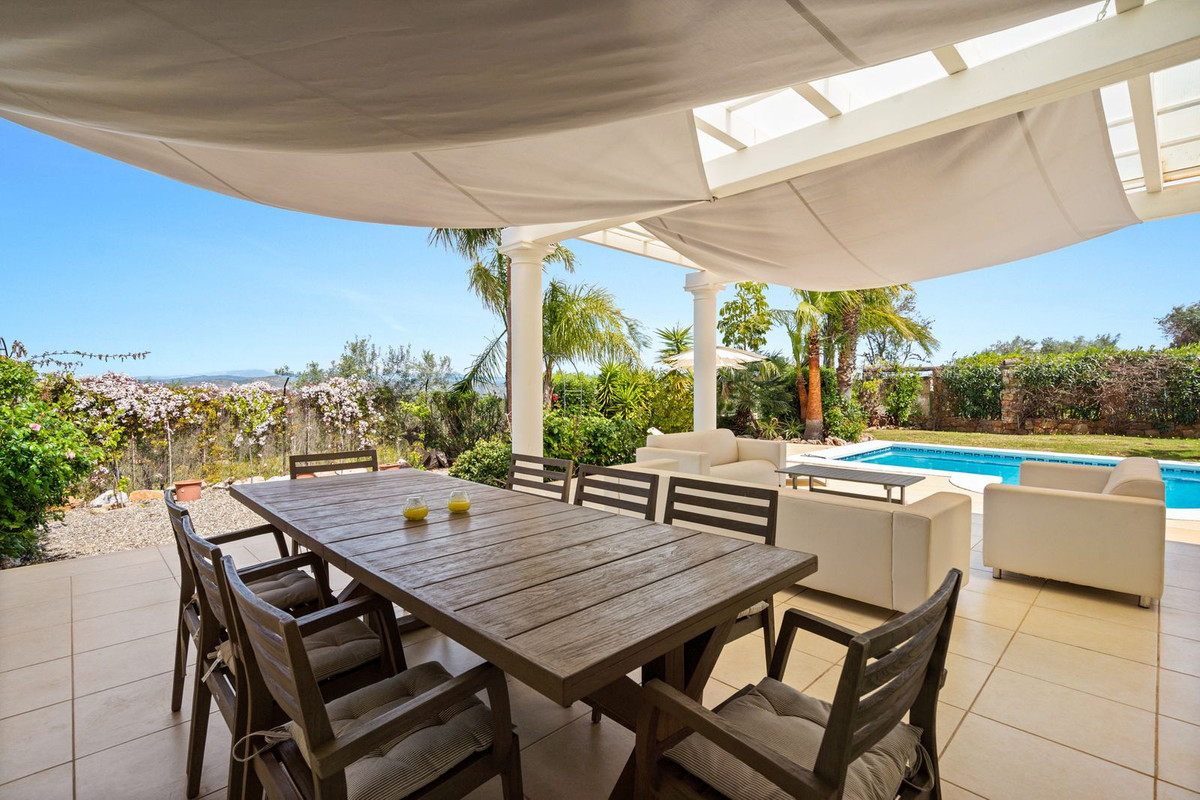 4 Bed Townhouse for sale in Alhaurín El Grande Costa Del Sol, Málaga, Spain