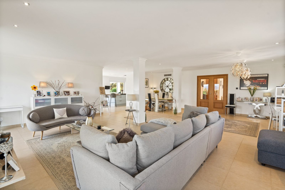 4 Bed Townhouse for sale in Alhaurín El Grande Costa Del Sol, Málaga, Spain