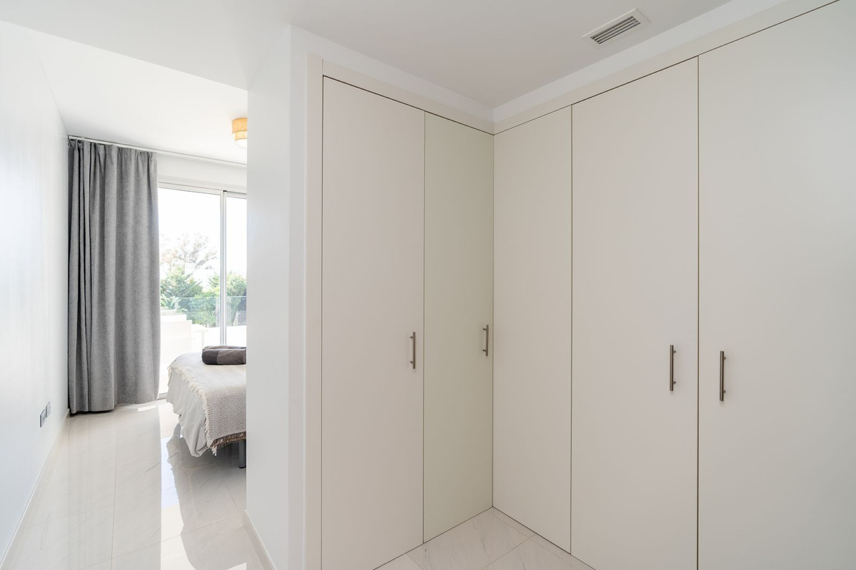 3 Bed Apartment for sale in Bel Air Costa Del Sol, Málaga, Spain