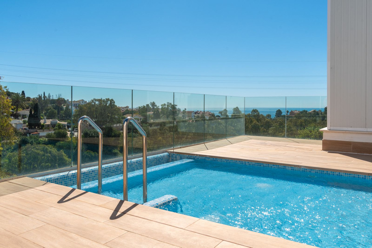 Se vende Apartamento Planta Media de 3 dormitorios en Costa Del Sol, Málaga, España