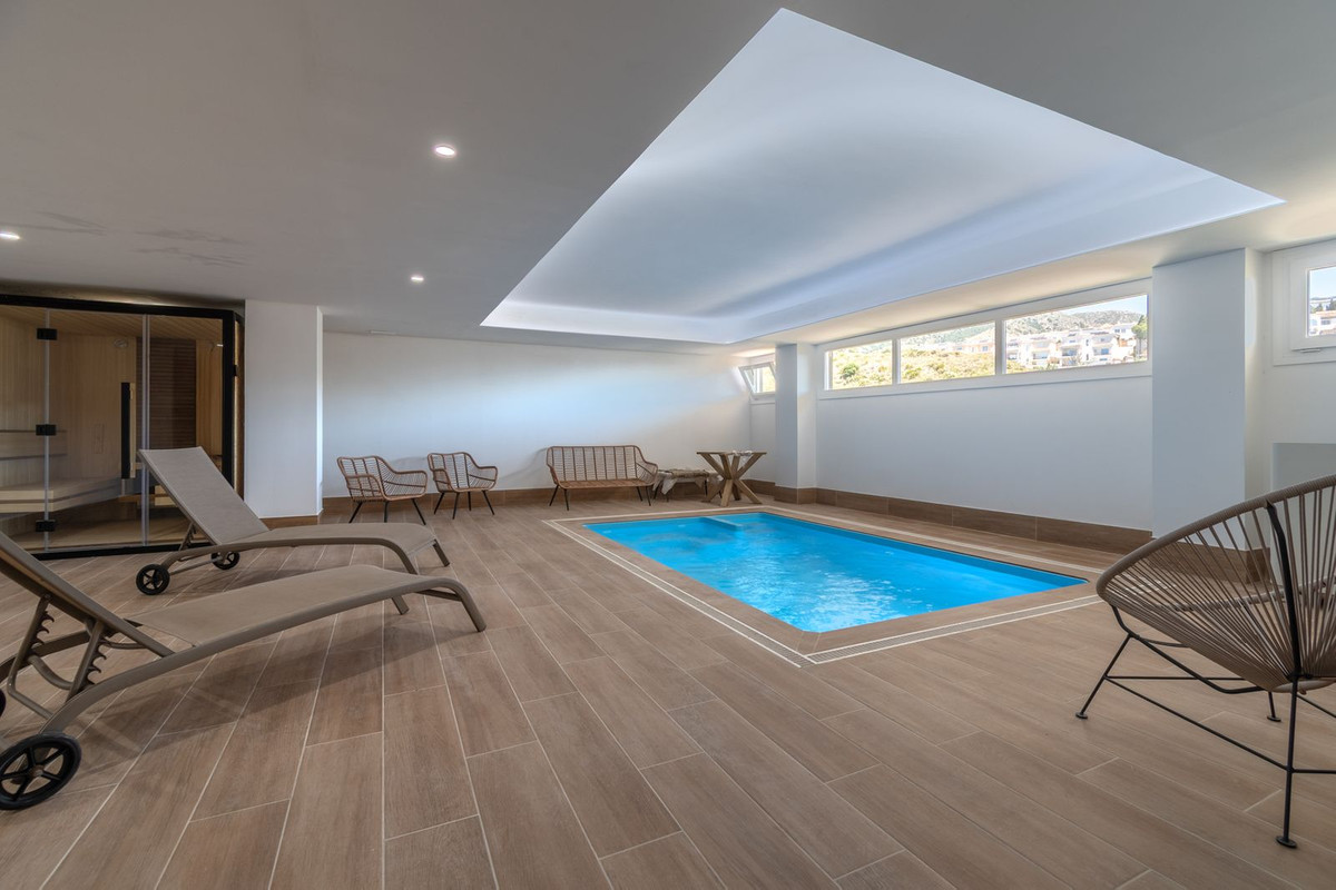 Se vende Apartamento Planta Media de 3 dormitorios en Costa Del Sol, Málaga, España
