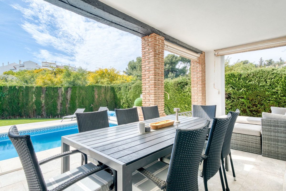 4 Bed Townhouse for sale in Calahonda Costa Del Sol, Málaga, Spain