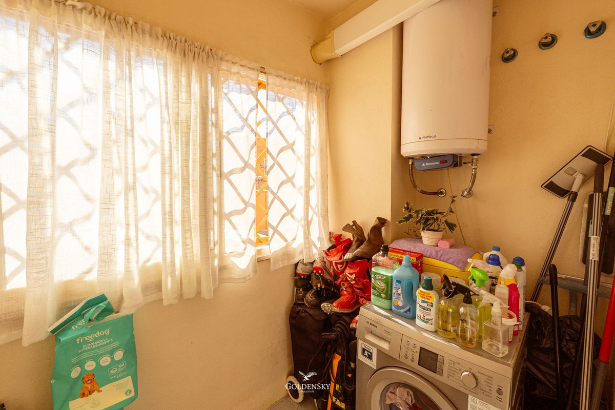 Se vende Apartamento Planta Baja de 3 dormitorios en Costa Del Sol, Málaga, España