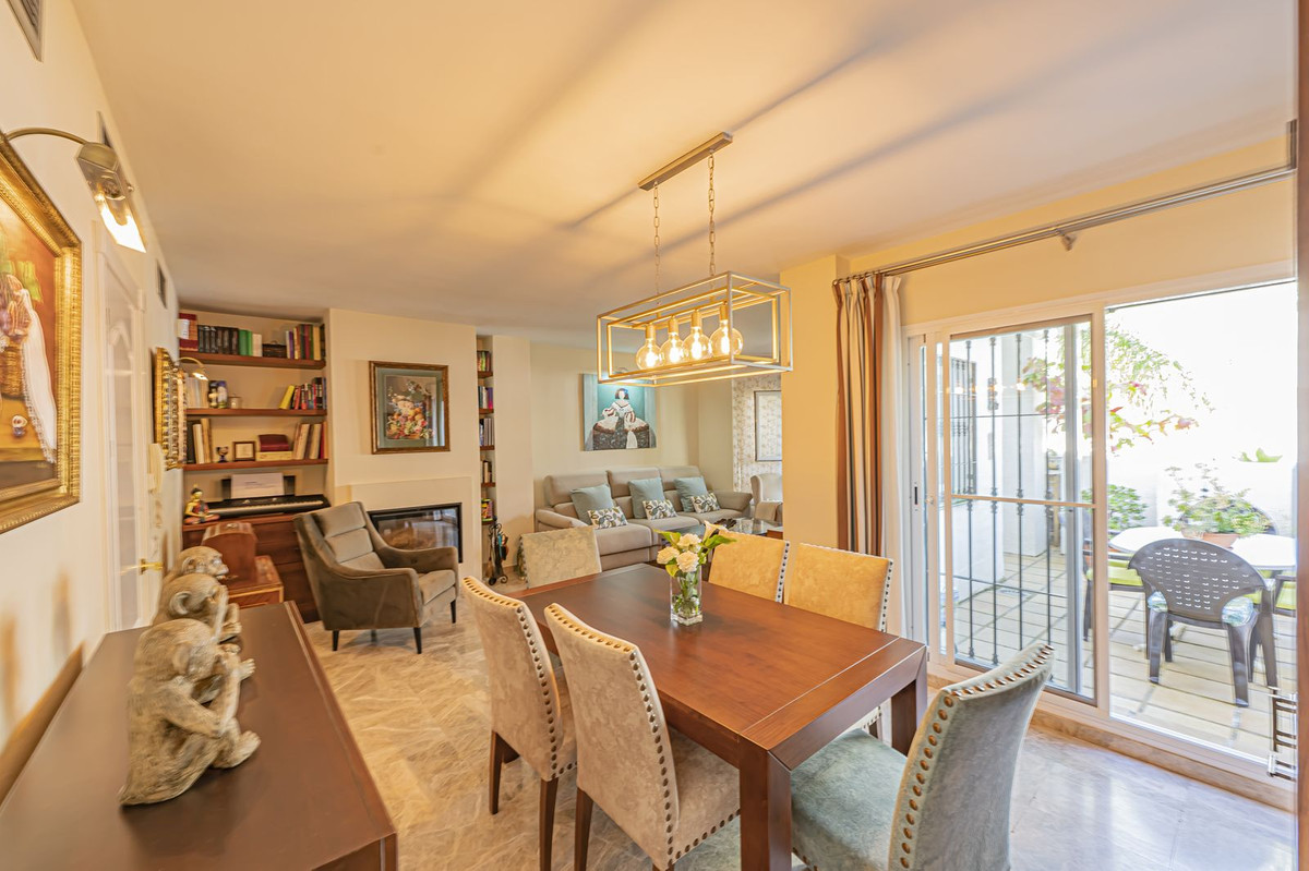 3 Bed Apartment for sale in Nueva Andalucía Costa Del Sol, Málaga, Spain