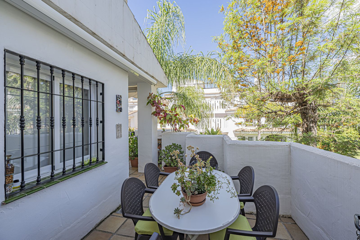 3 Bed Apartment for sale in Nueva Andalucía Costa Del Sol, Málaga, Spain