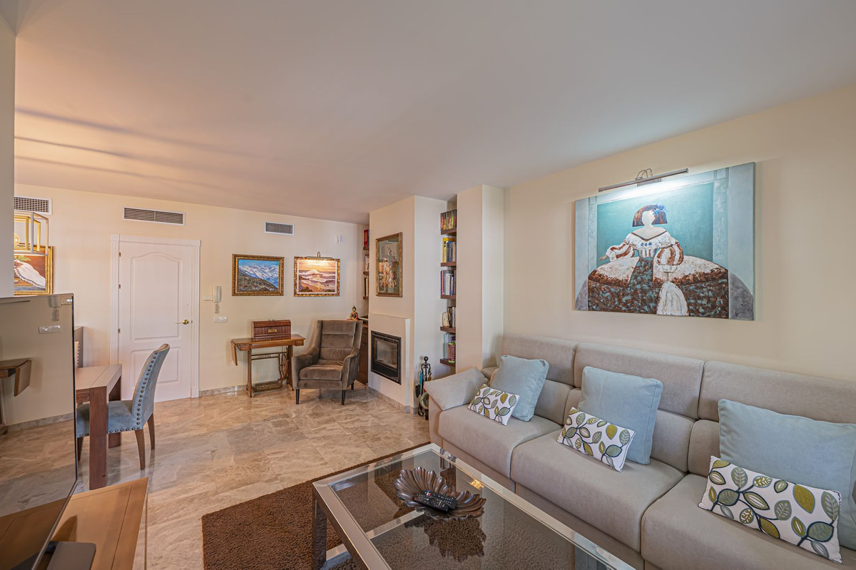 3 Bed Apartment for sale in Nueva Andalucía Costa Del Sol, Málaga, Spain