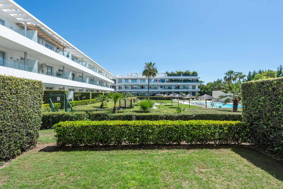 Se vende Apartamento Planta Baja de 3 dormitorios en Costa Del Sol, Málaga, España