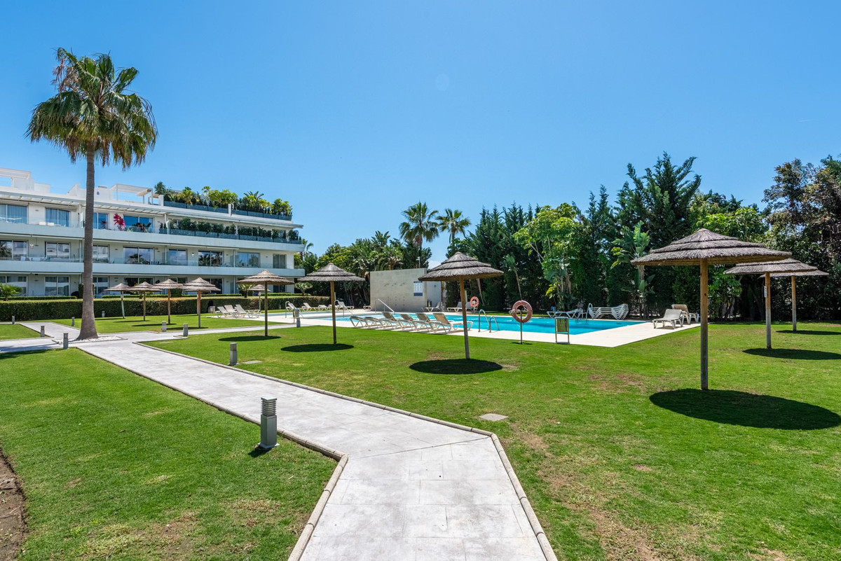 Se vende Apartamento Planta Baja de 3 dormitorios en Costa Del Sol, Málaga, España