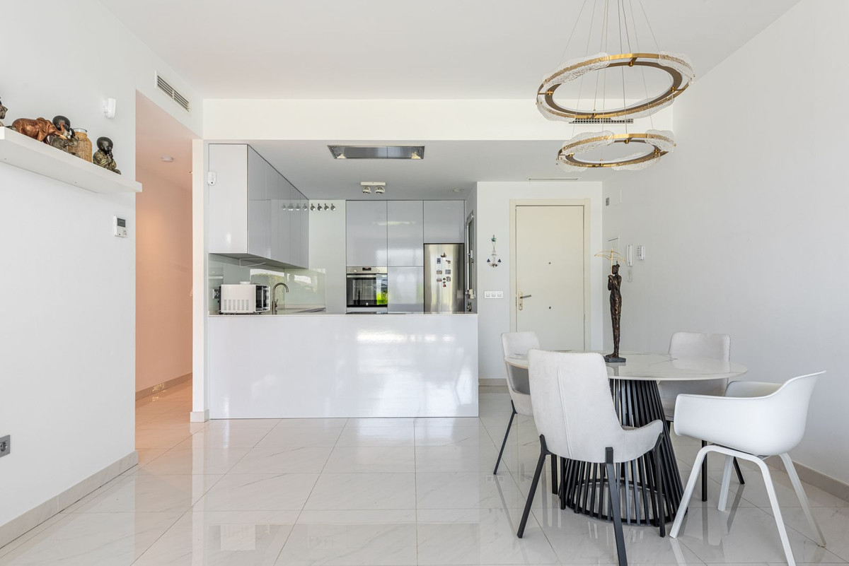 Se vende Apartamento Planta Baja de 3 dormitorios en Costa Del Sol, Málaga, España