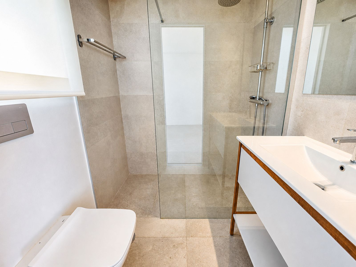 Se vende Ático Dúplex de 3 dormitorios en Costa Del Sol, Cadiz, España