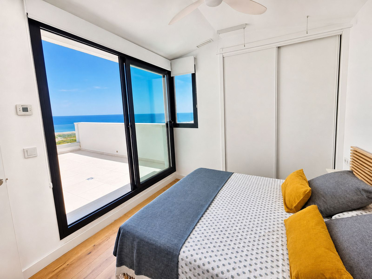 Se vende Ático Dúplex de 3 dormitorios en Costa Del Sol, Cadiz, España