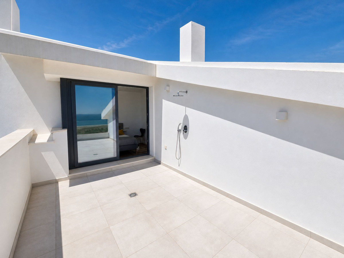 Se vende Ático Dúplex de 3 dormitorios en Costa Del Sol, Cadiz, España