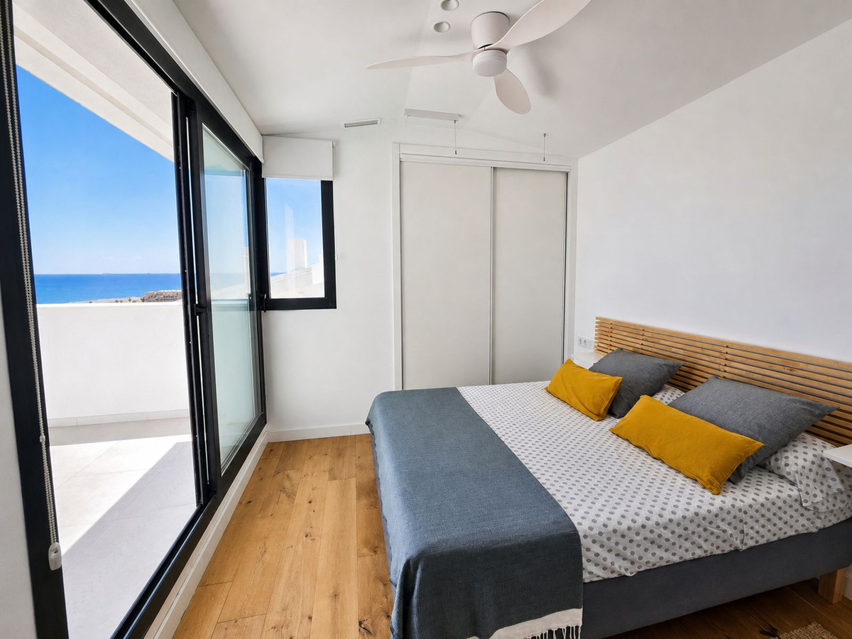 Se vende Ático Dúplex de 3 dormitorios en Costa Del Sol, Cadiz, España