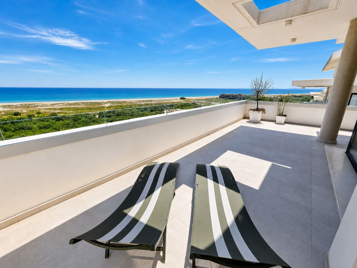 Se vende Ático Dúplex de 3 dormitorios en Costa Del Sol, Cadiz, España