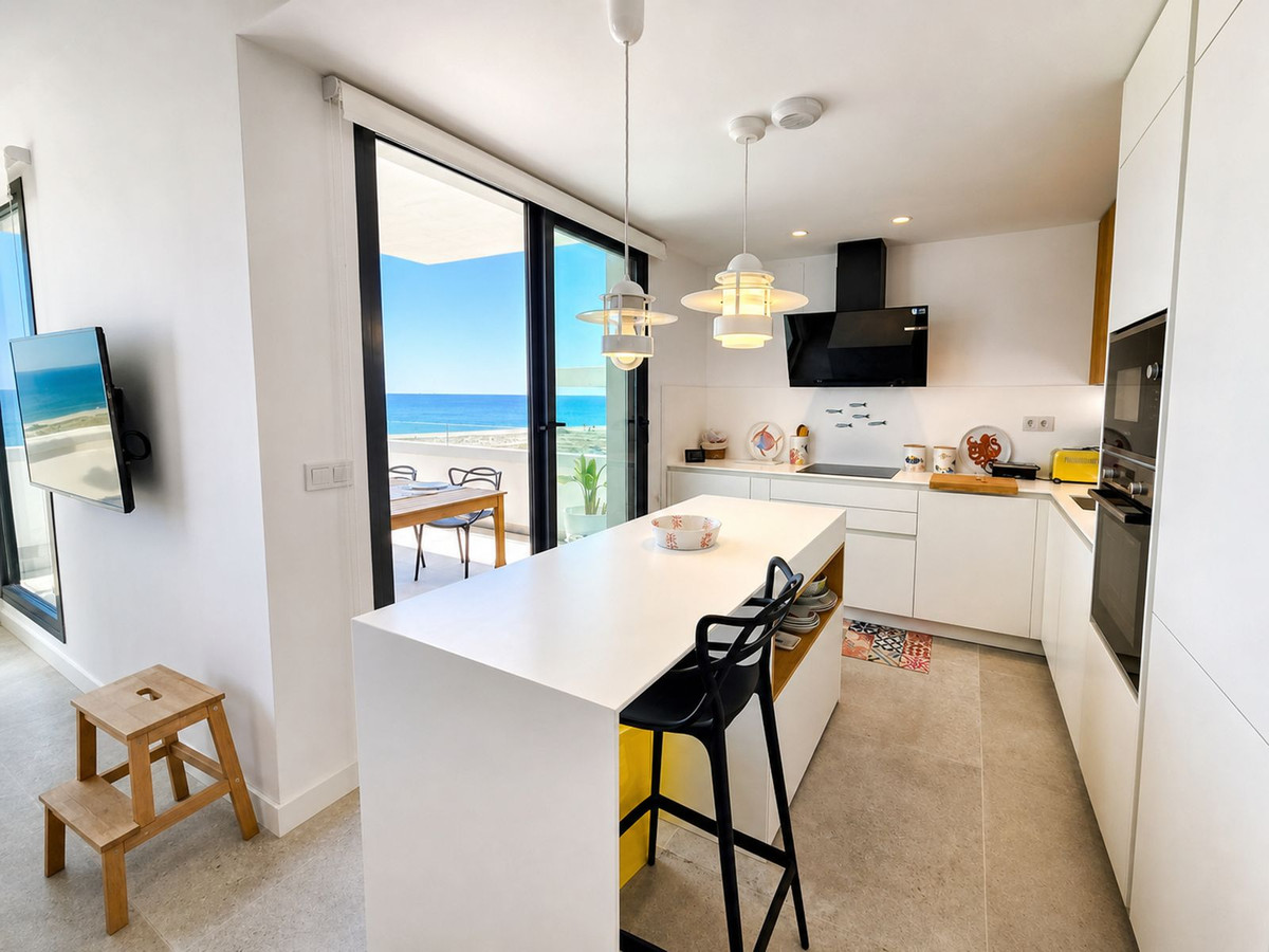 Se vende Ático Dúplex de 3 dormitorios en Costa Del Sol, Cadiz, España