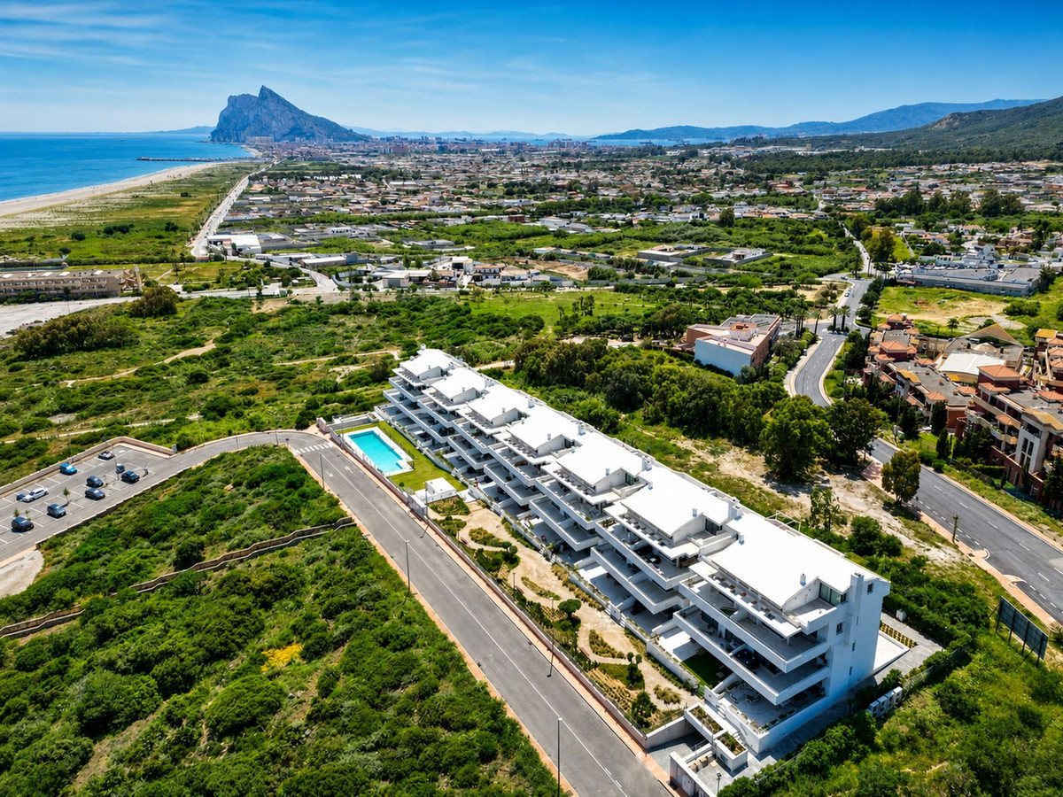 Se vende Ático Dúplex de 3 dormitorios en Costa Del Sol, Cadiz, España