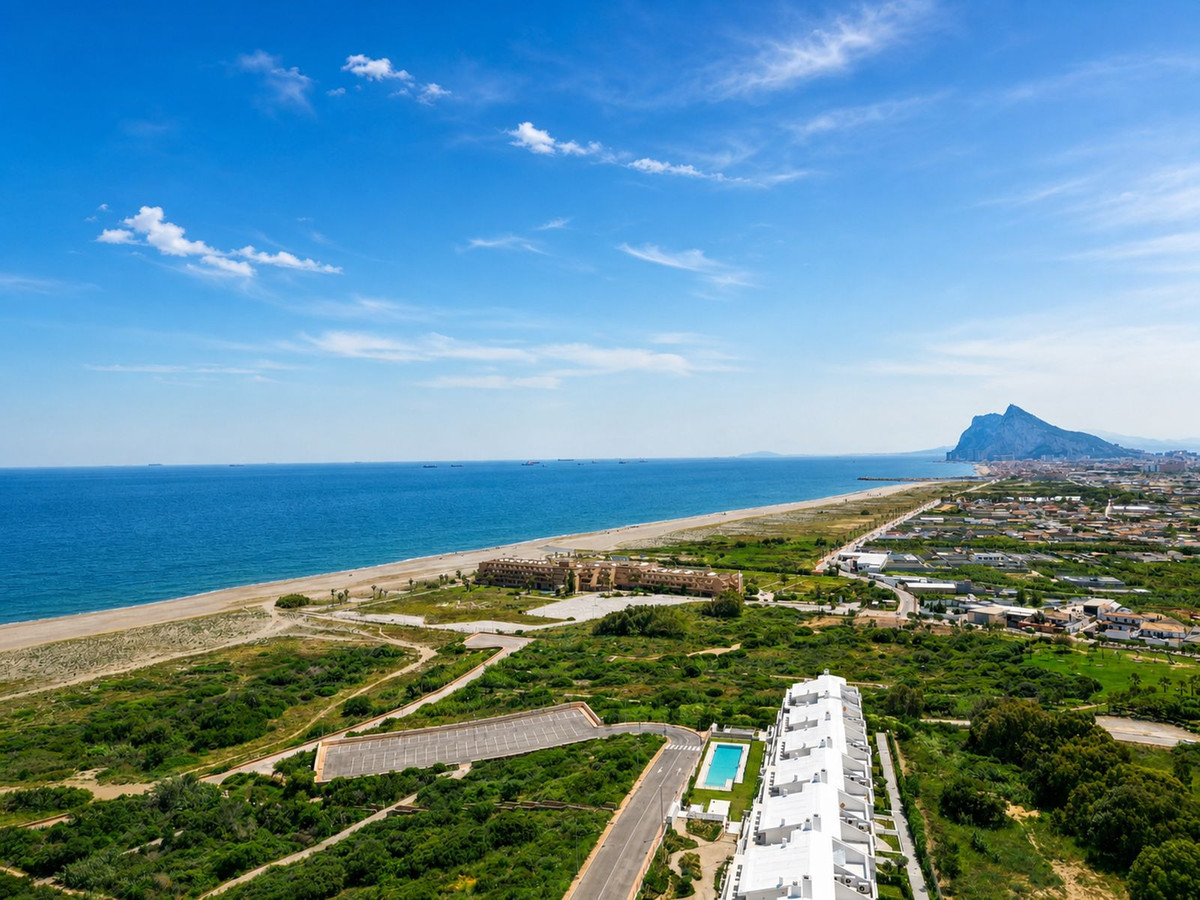 Se vende Ático Dúplex de 3 dormitorios en Costa Del Sol, Cadiz, España