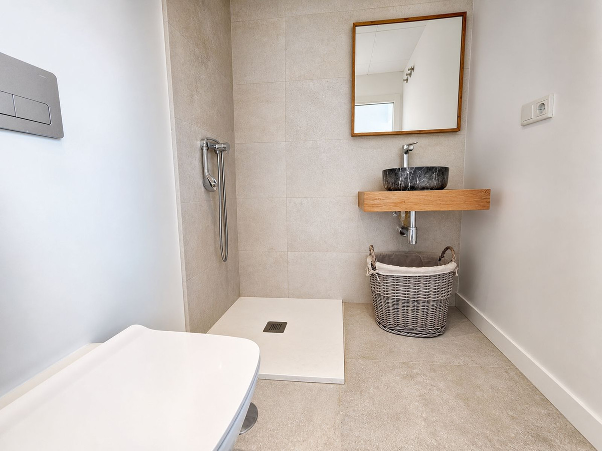 Se vende Ático Dúplex de 3 dormitorios en Costa Del Sol, Cadiz, España